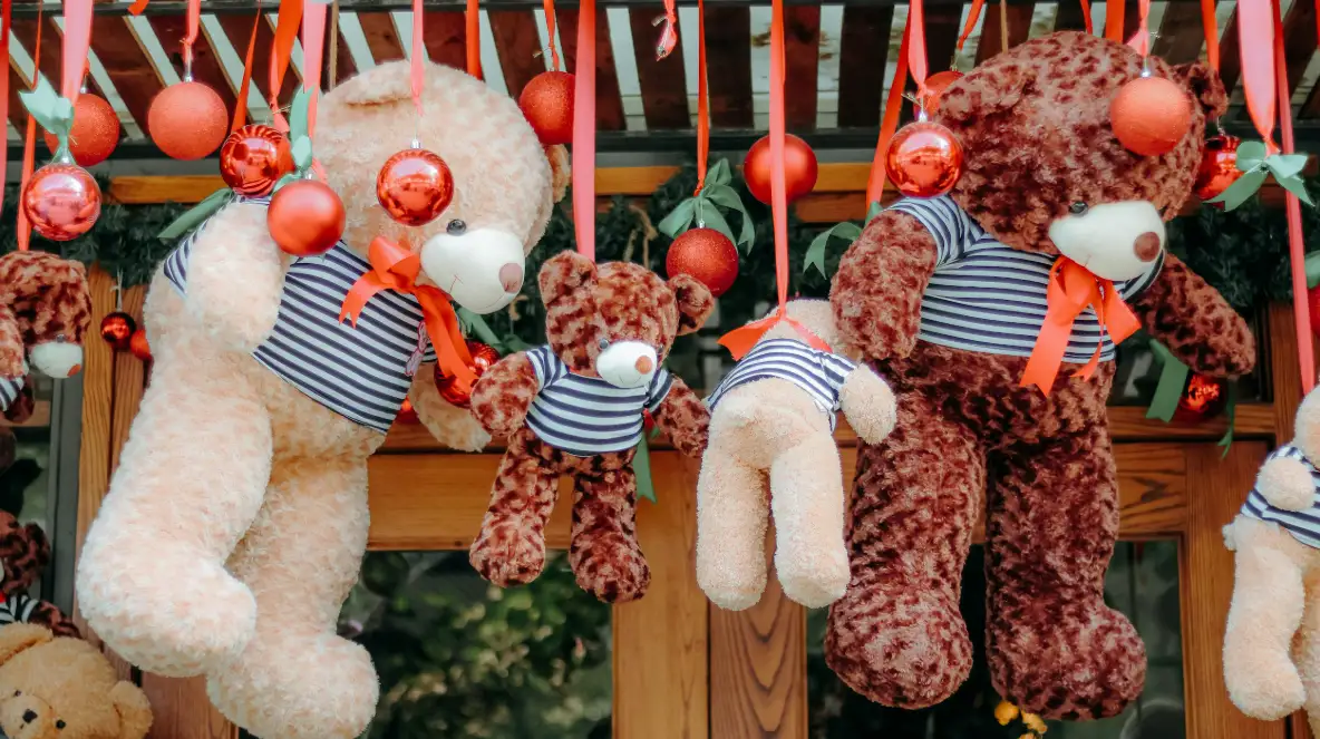 Good Christmas Trivia Questions for work,events much more